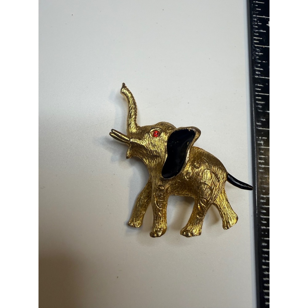 Gold Tone Elephant Brooch Red Rhinestone Eye Black Enamel‎ Textured Animal Pin